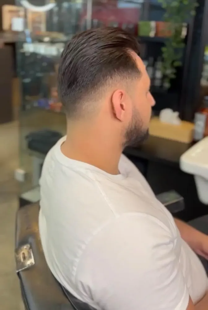 Barbier homme près de Ferrières-en-Brie
