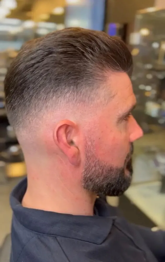Coupe de cheveux près de Lognes